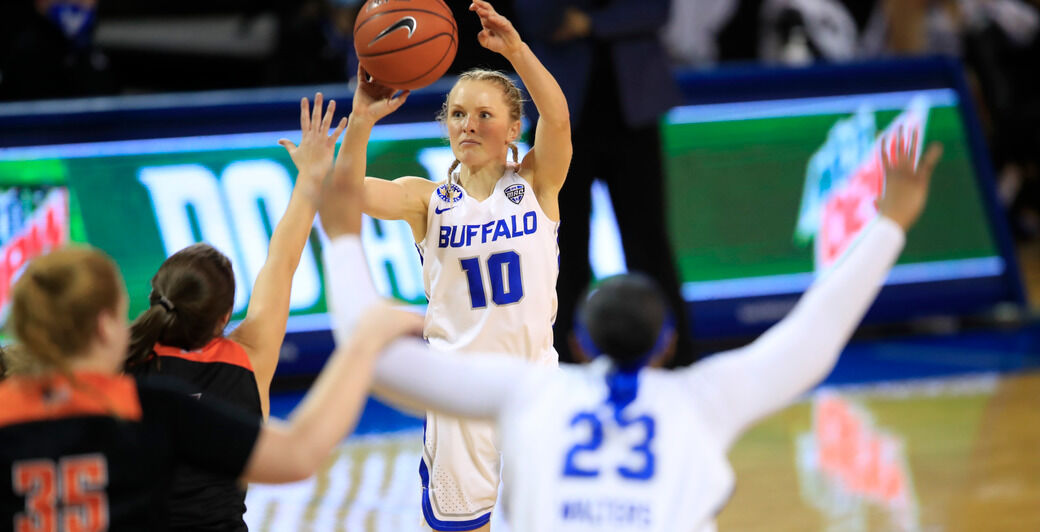 UB 82, Bowling Green 74